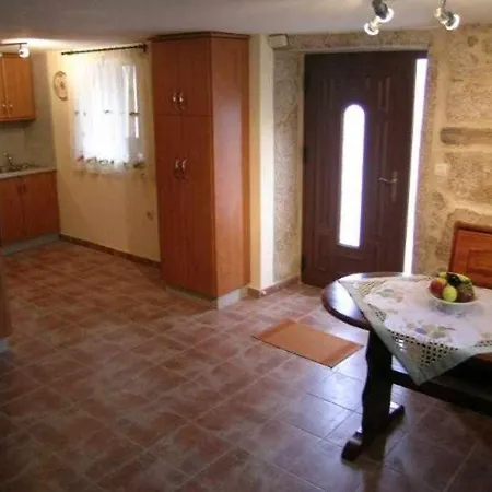 Casa Cuadrantecasa De Piedra En Playa De Carnota Pedrafigueira